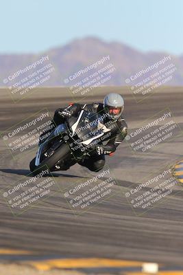 media/Dec-10-2023-SoCal Trackdays (Sun) [[0ce70f5433]]/Turn 12 (2pm)/